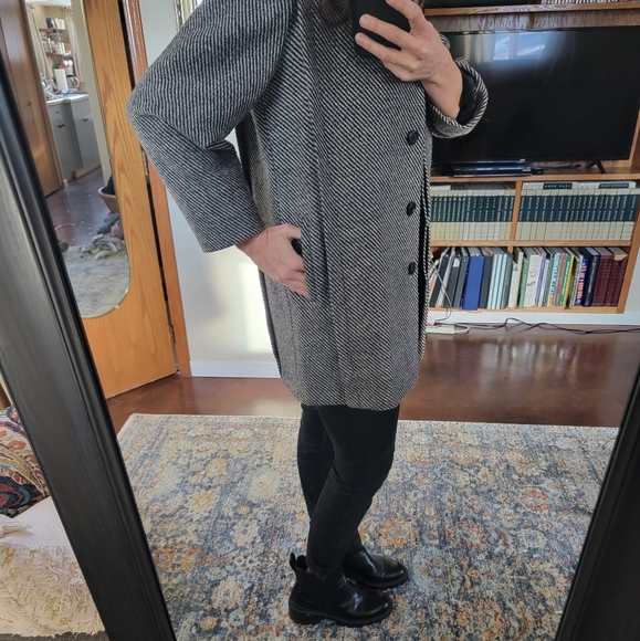 Wool dress coat - Picture 3 of 16